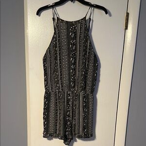 American Eagle Outfitters Black and White Patterned Romper